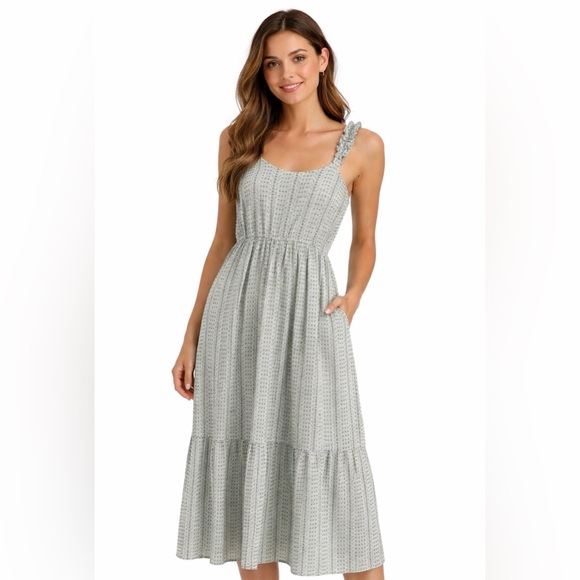 Jessica Simpson Dresses & Skirts - Jessica Simpson Green White Maxi Dress Eyelet Dress Sleeveless Sundress S EUC